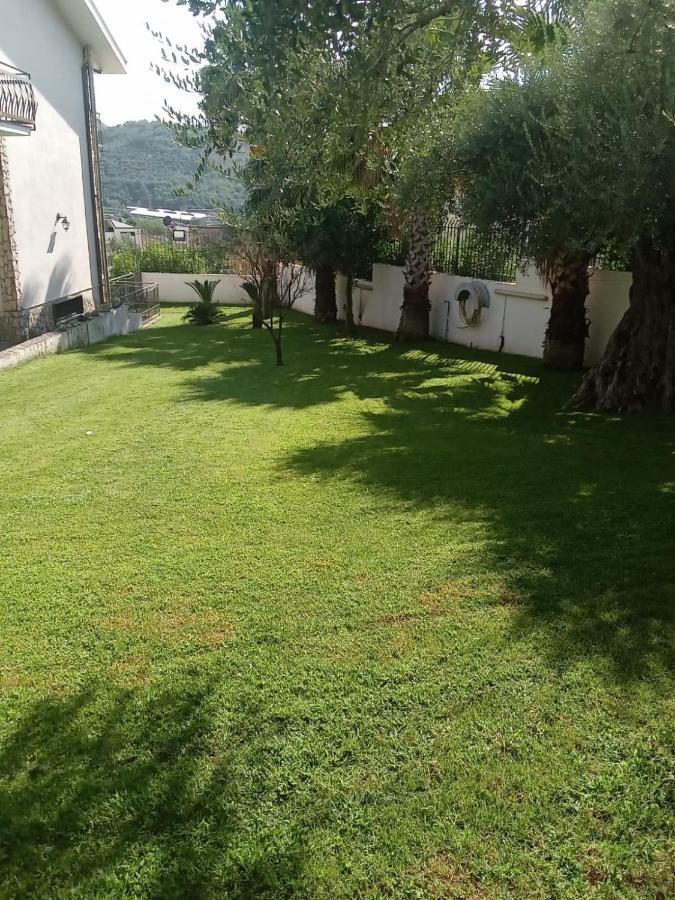 Villa Agata Forchia Bagian luar foto