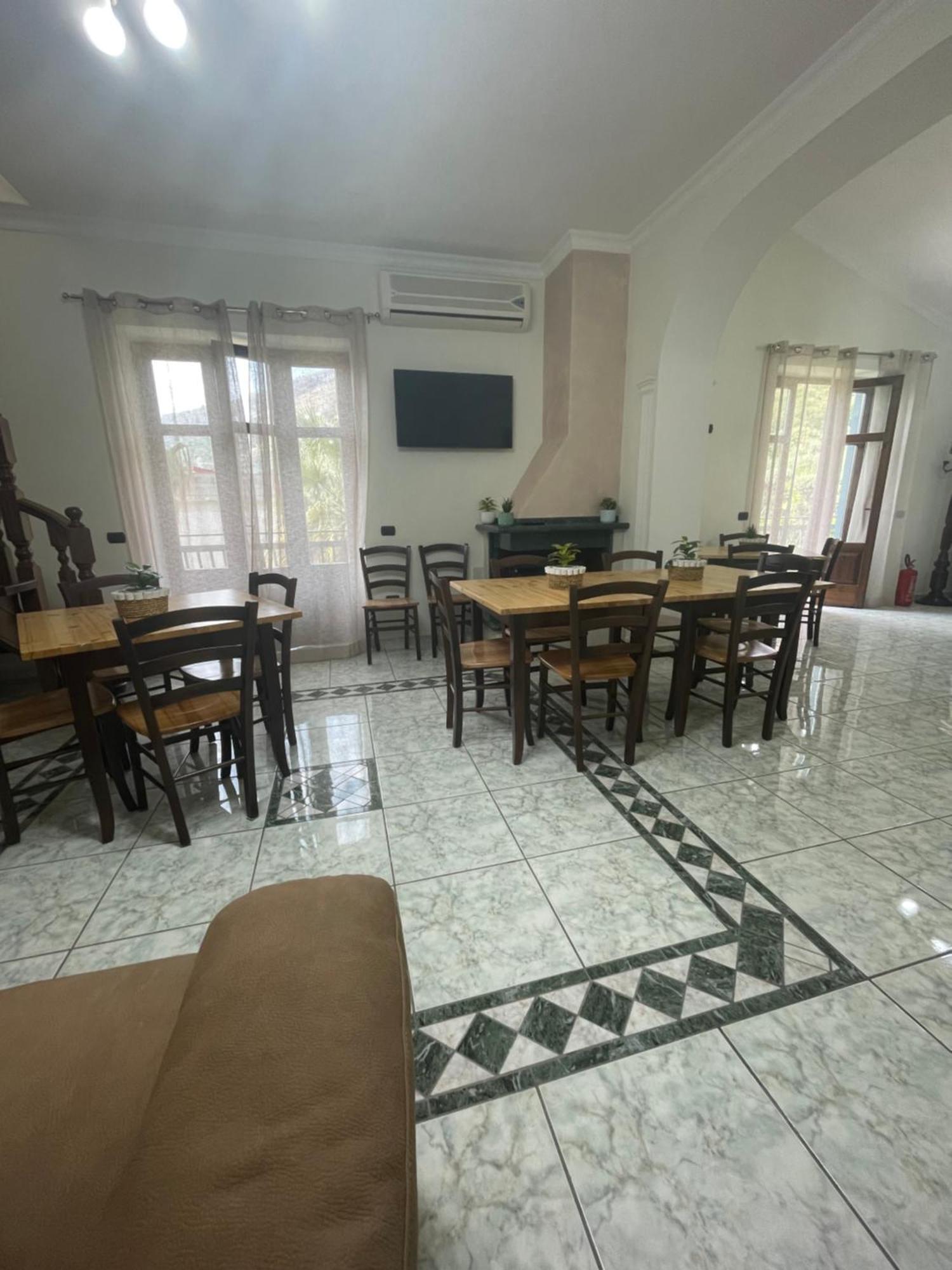Villa Agata Forchia Bagian luar foto
